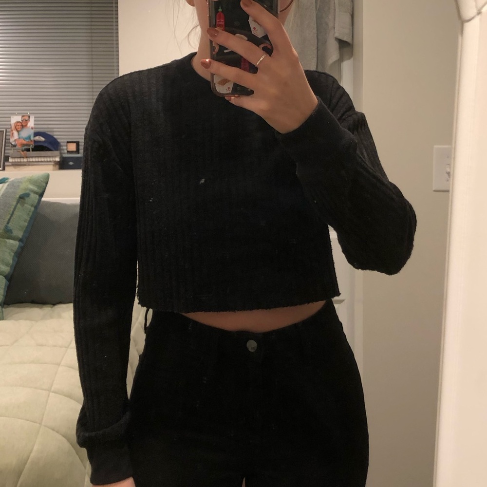 Me to We cropped black tee